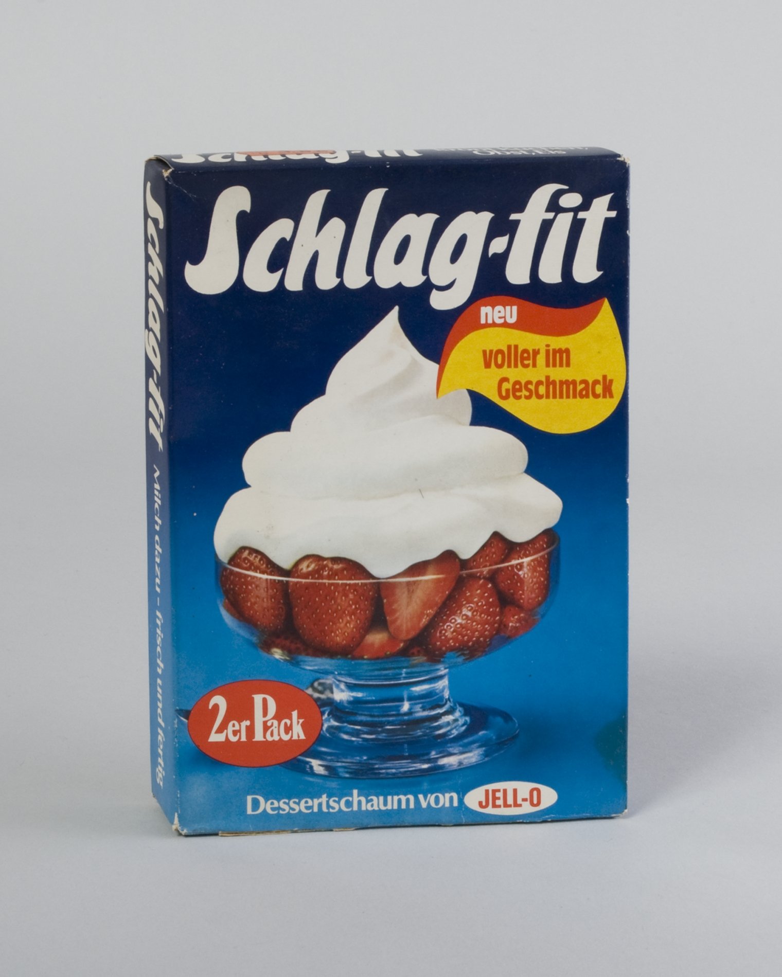 Verpackung "Schlag-fit" - "Dessertschaum von JELL-O" (Stiftung Domäne Dahlem - Landgut und Museum, Weiternutzung nur mit Genehmigung des Museums CC BY-NC-SA)