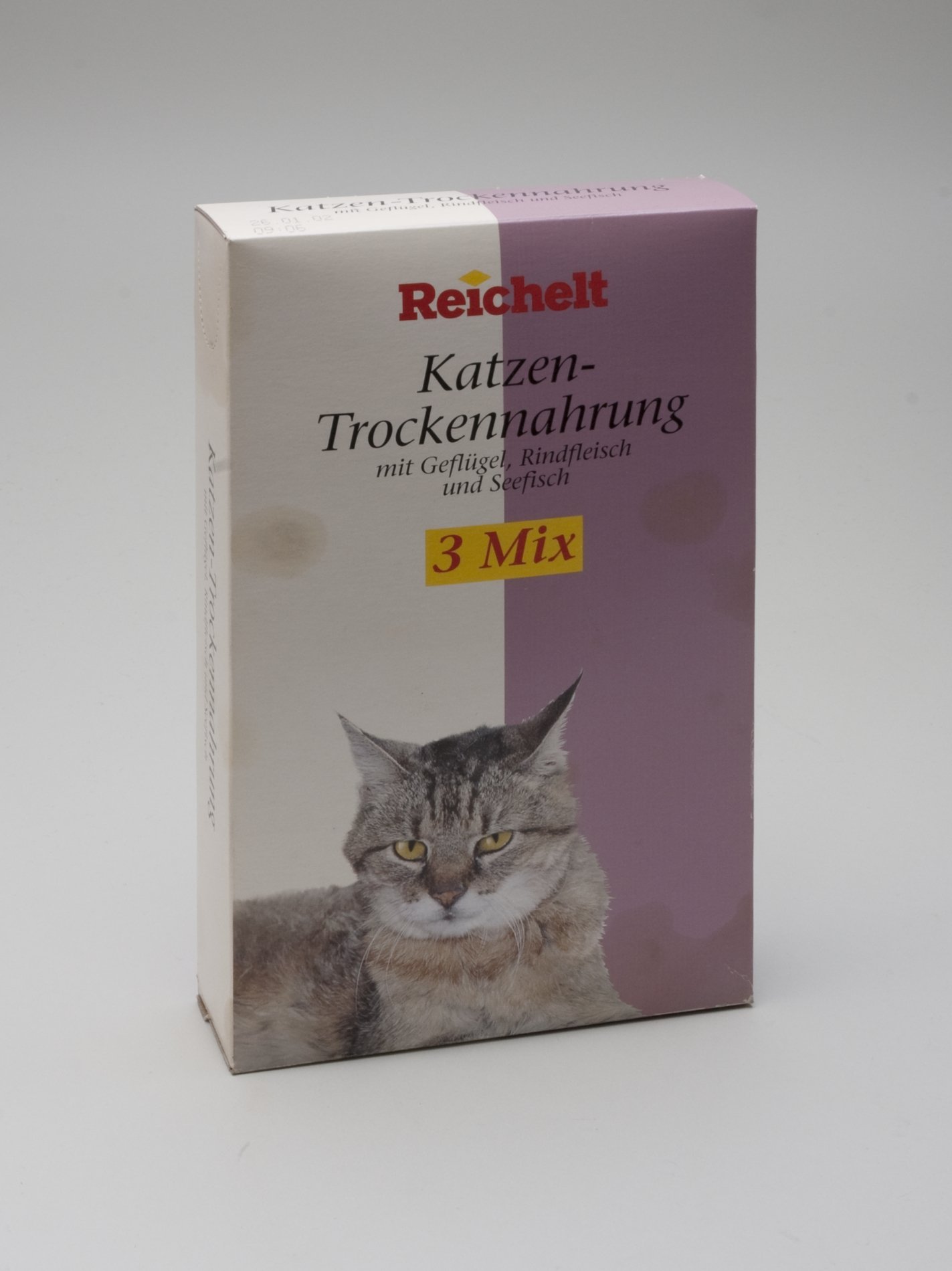 Verpackung der "Reichelt" Eigenmarke - "Katzen-Trockennahrung" (Stiftung Domäne Dahlem - Landgut und Museum, Weiternutzung nur mit Genehmigung des Museums CC BY-NC-SA)
