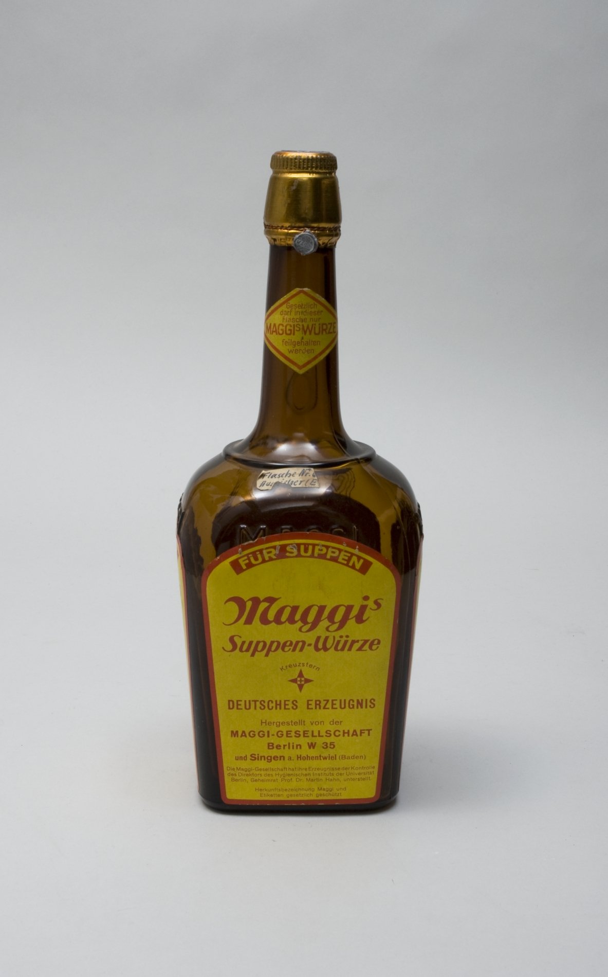 "Maggi" Würz-Flasche (Stiftung Domäne Dahlem - Landgut und Museum, Weiternutzung nur mit Genehmigung des Museums CC BY-NC-SA)