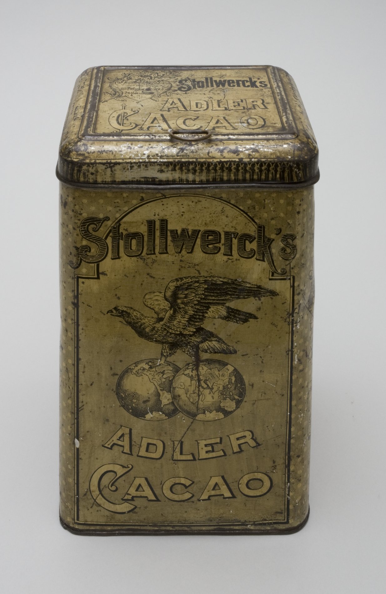 Vorratsdose "Stollwerck - Adler Cacao" (Stiftung Domäne Dahlem - Landgut und Museum, Weiternutzung nur mit Genehmigung des Museums CC BY-NC-SA)
