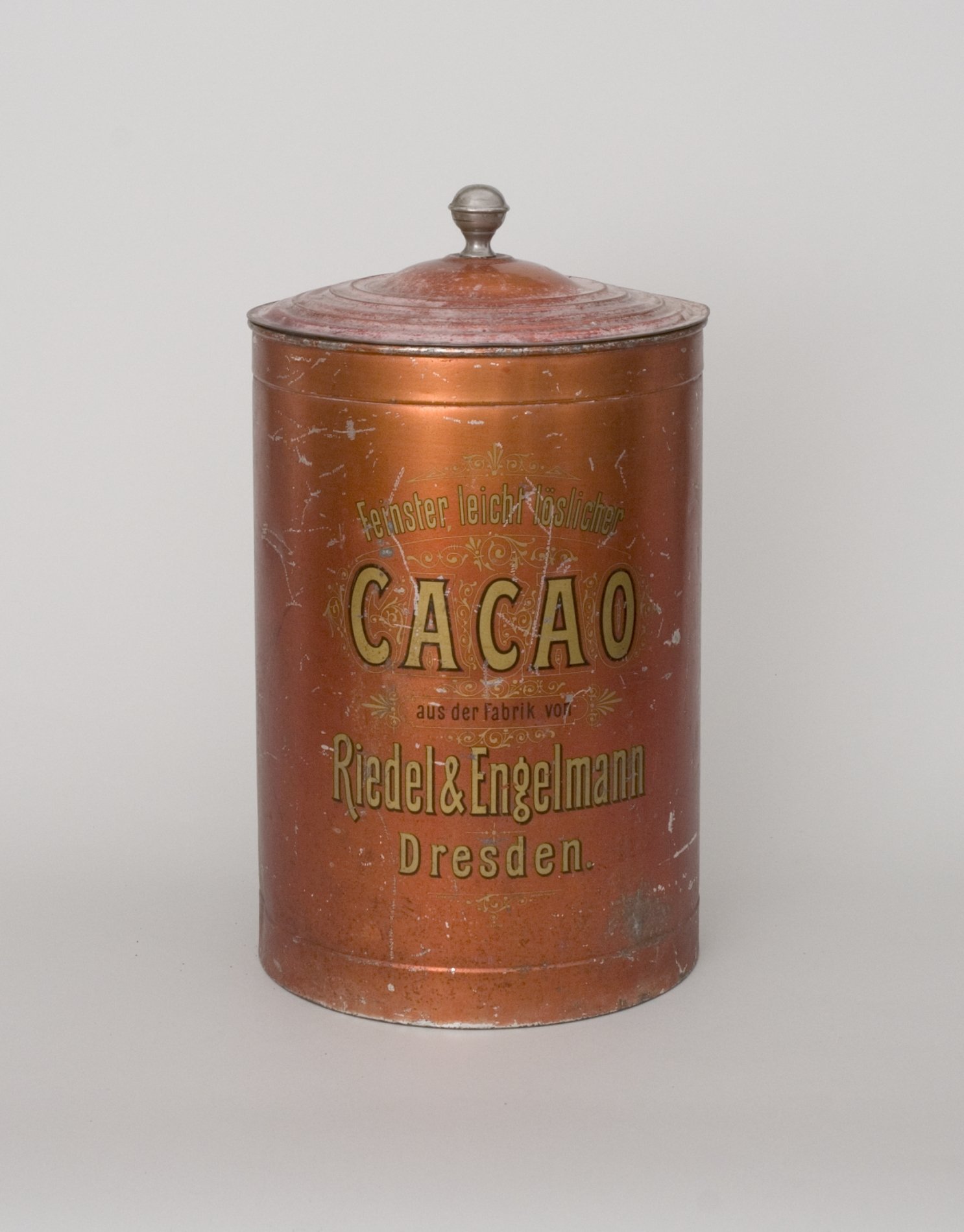 Cacao-Dose von "Riedel & Engelmann" (Stiftung Domäne Dahlem - Landgut und Museum, Weiternutzung nur mit Genehmigung des Museums CC BY-NC-SA)