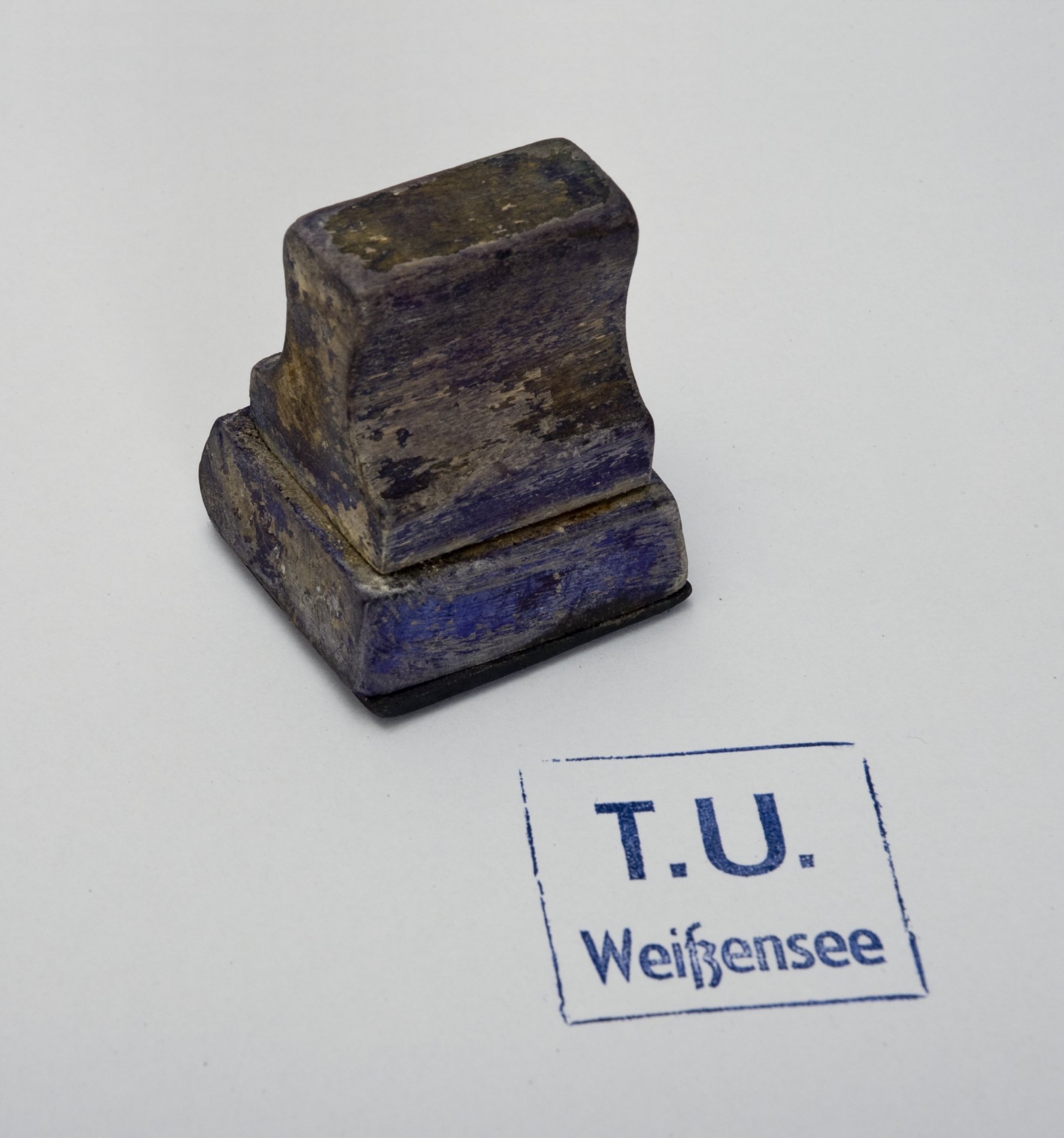 Stempel "T.U. Weißensee" (Stiftung Domäne Dahlem - Landgut und Museum, Weiternutzung nur mit Genehmigung des Museums CC BY-NC-SA)