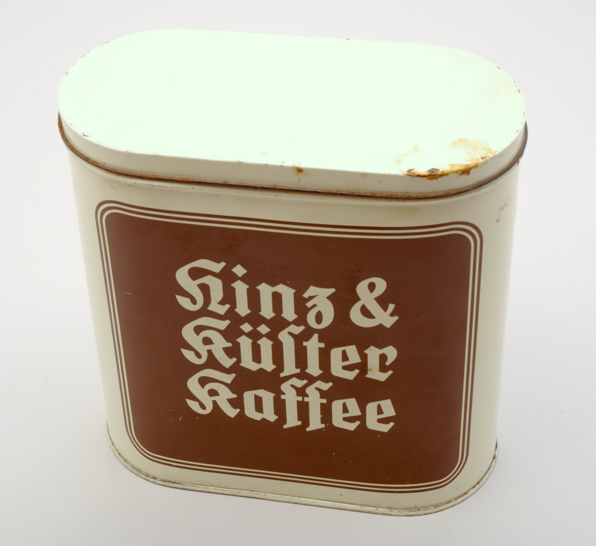 Blechdose "Hinz & Küster Kaffee" (Stiftung Domäne Dahlem - Landgut und Museum, Weiternutzung nur mit Genehmigung des Museums CC BY-NC-SA)