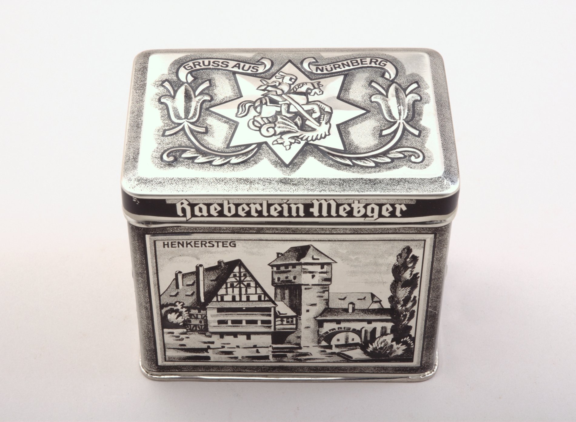 Schmuckdose für Lebkuchen von "Haeberlein - Metzger" (Stiftung Domäne Dahlem - Landgut und Museum, Weiternutzung nur mit Genehmigung des Museums CC BY-NC-SA)