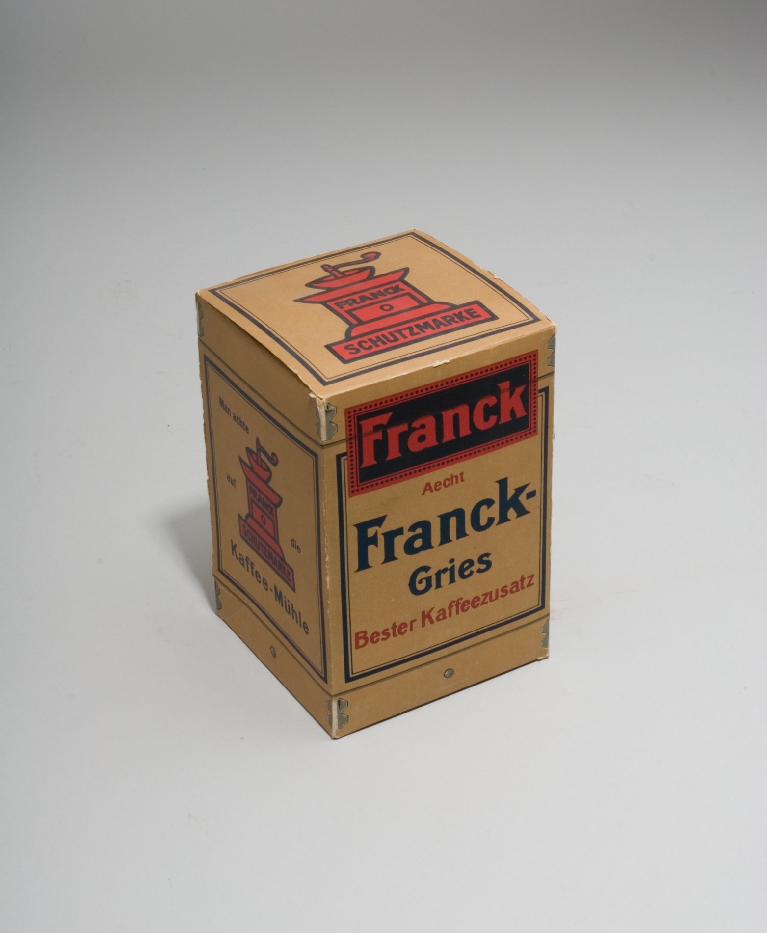 Packung "Franck"-Kaffeezusatz (Stiftung Domäne Dahlem - Landgut und Museum, Weiternutzung nur mit Genehmigung des Museums CC BY-NC-SA)