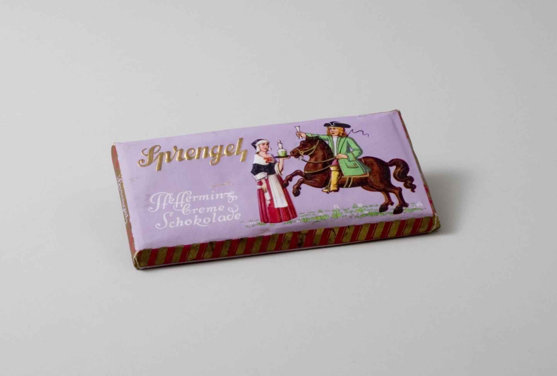 Schaupackung "Sprengel - Pfefferminz Creme Schokolade" (Stiftung Domäne Dahlem - Landgut und Museum, Weiternutzung nur mit Genehmigung des Museums CC BY-NC-SA)