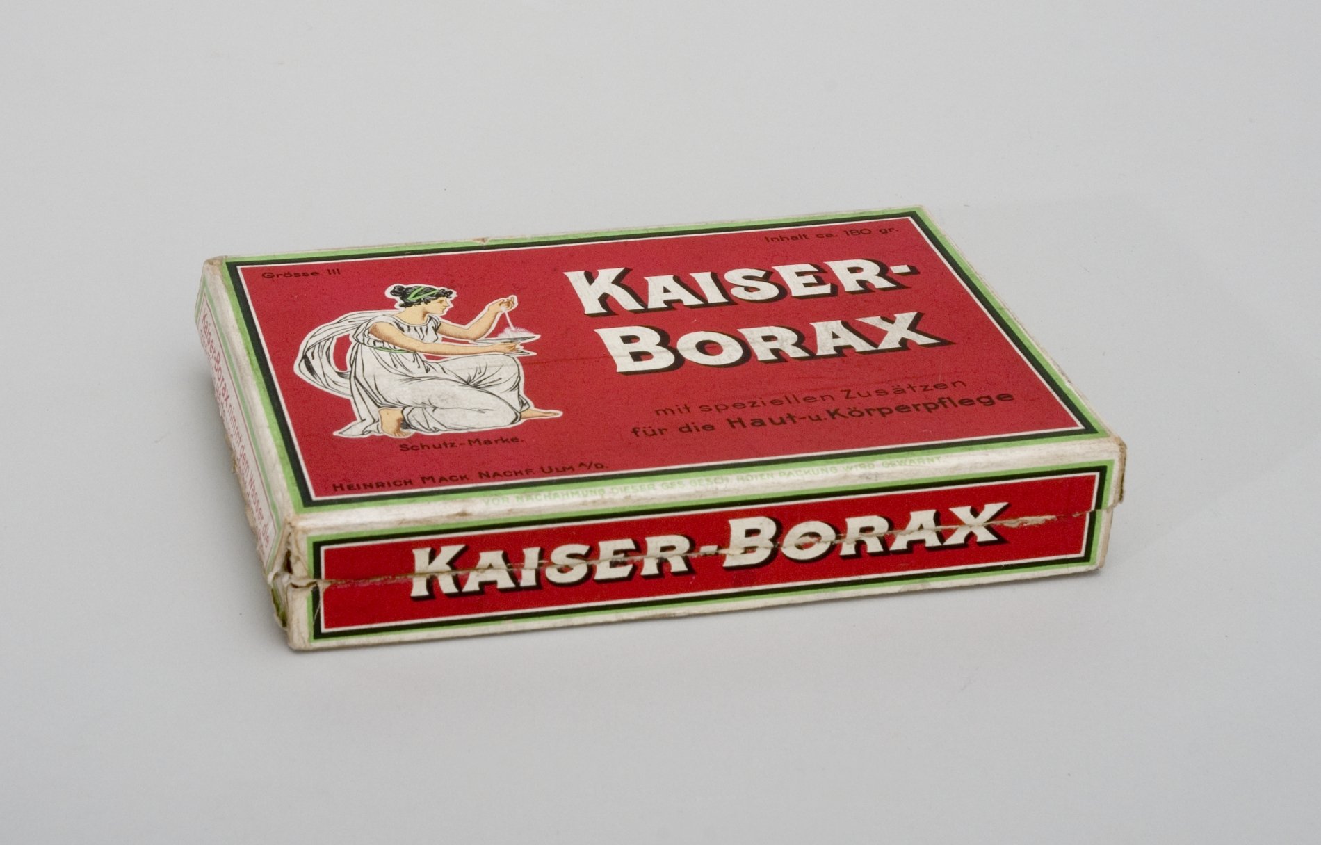 Packung "Kaiser-Borax" (Stiftung Domäne Dahlem - Landgut und Museum, Weiternutzung nur mit Genehmigung des Museums CC BY-NC-SA)