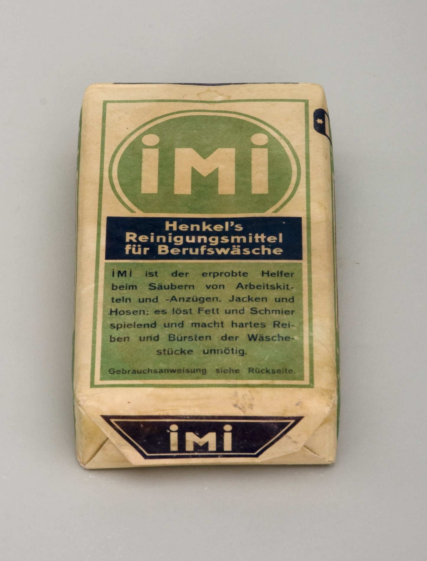 Reinigungsmittel-Packung "iMi" (Stiftung Domäne Dahlem - Landgut und Museum, Weiternutzung nur mit Genehmigung des Museums CC BY-NC-SA)