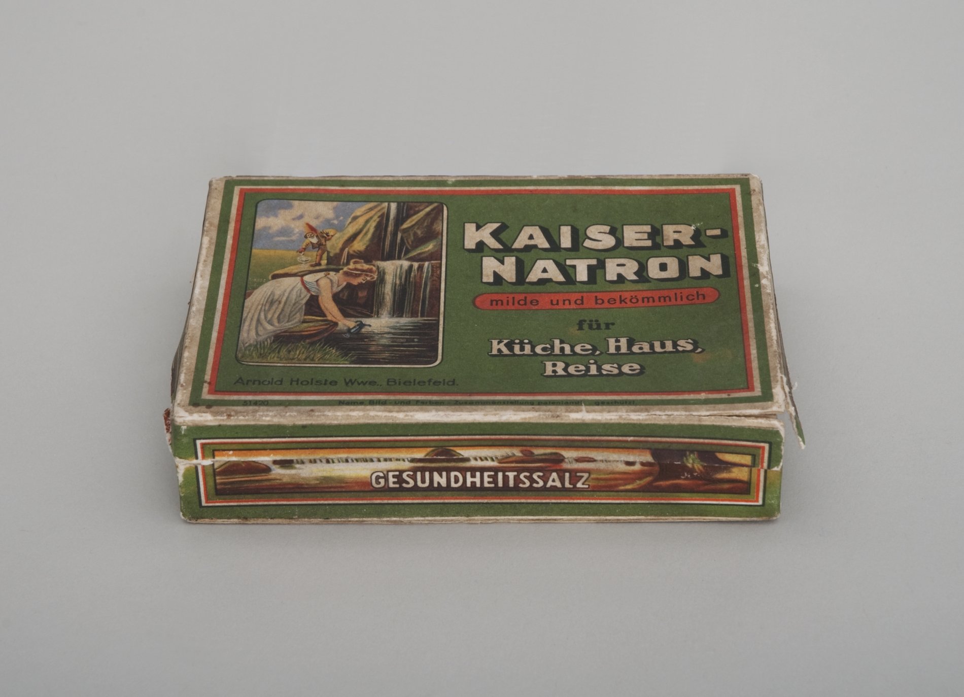 Packung "Kaiser Natron" (Stiftung Domäne Dahlem - Landgut und Museum, Weiternutzung nur mit Genehmigung des Museums CC BY-NC-SA)