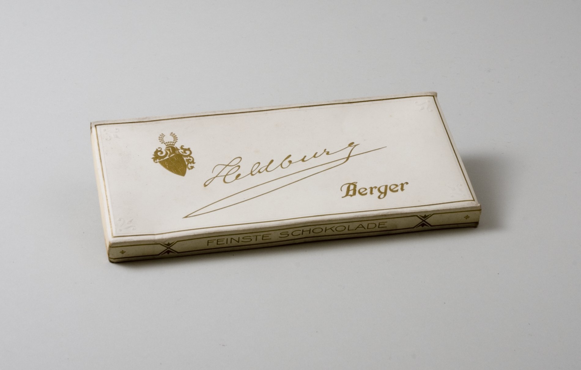 Schaupackung einer "Heldburg Berger" Schokolade (Stiftung Domäne Dahlem - Landgut und Museum, Weiternutzung nur mit Genehmigung des Museums CC BY-NC-SA)