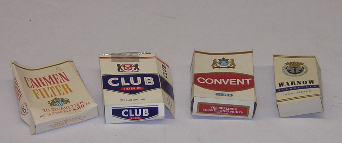 Zigarettenschachteln (4x) (Museum Pankow CC BY-NC-SA)