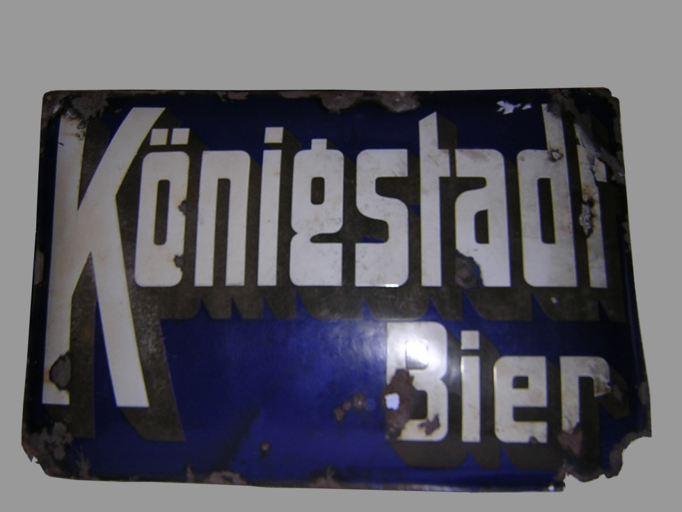 Reklameschild der Brauerei &quot;Königstadt Bier&quot; (Museum Pankow CC BY-NC-SA)
