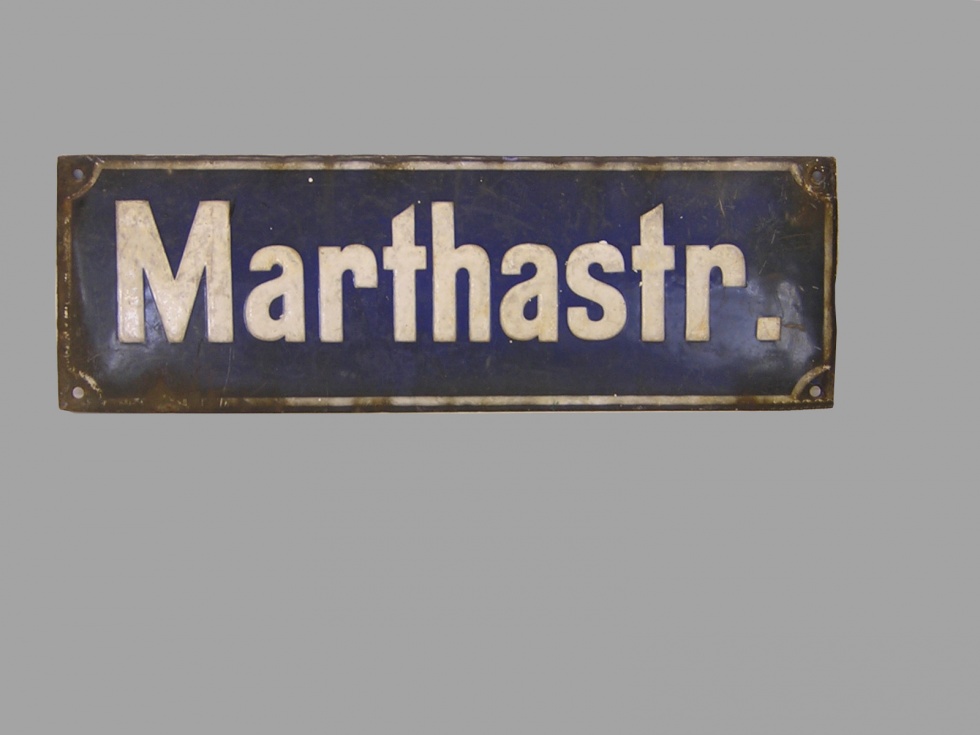 Straßenschild Marthastraße (Museum Pankow CC BY-NC-SA)