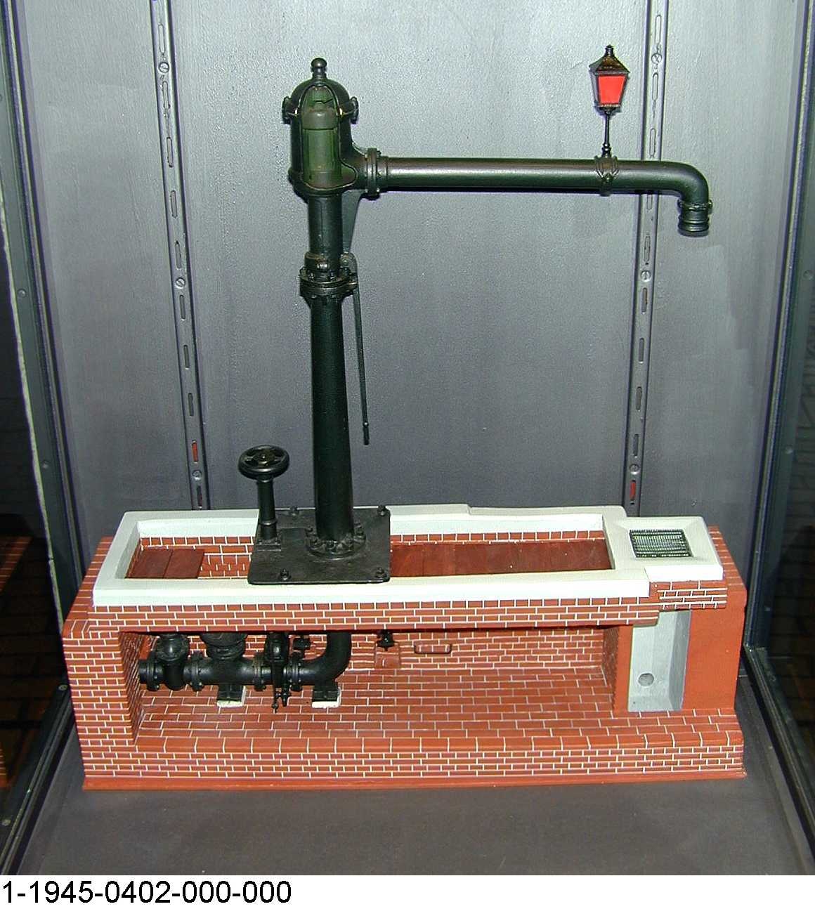Preußischer Wasserkran, Modell 1:5 (Stiftung Deutsches Technikmuseum Berlin CC0)