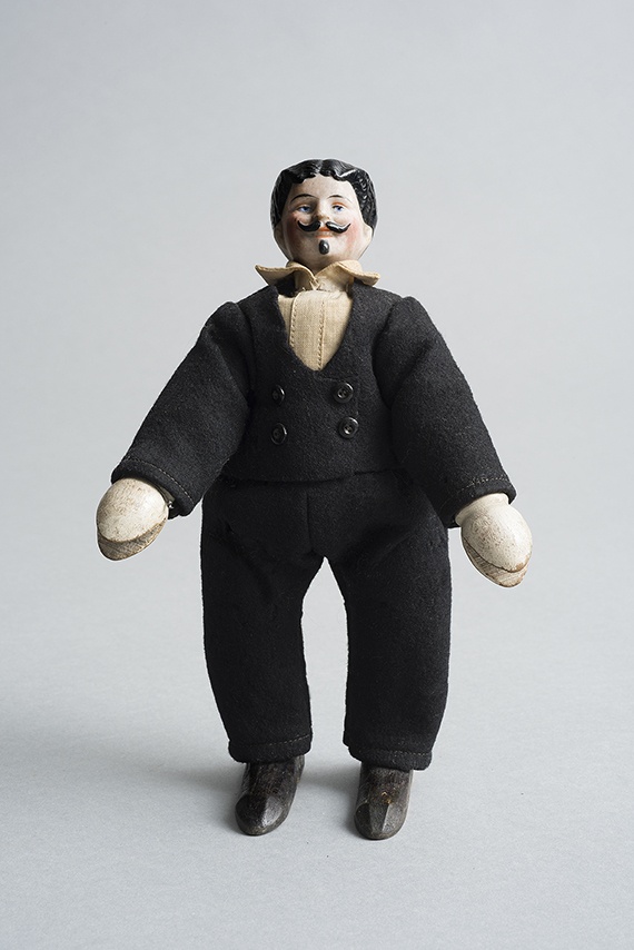 Holz-Puppe des Humpty Dumpty Cirkus (Historisches Spielzeug Berlin e.V. CC BY-NC-SA)