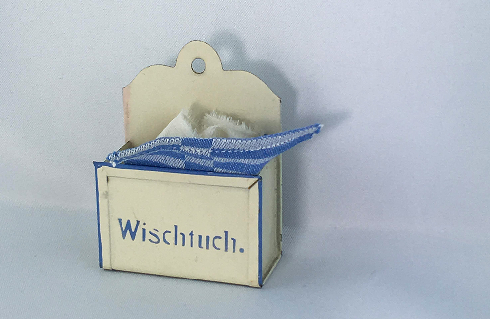 Wischtuchkasten (Historisches Spielzeug Berlin CC BY-NC-SA)