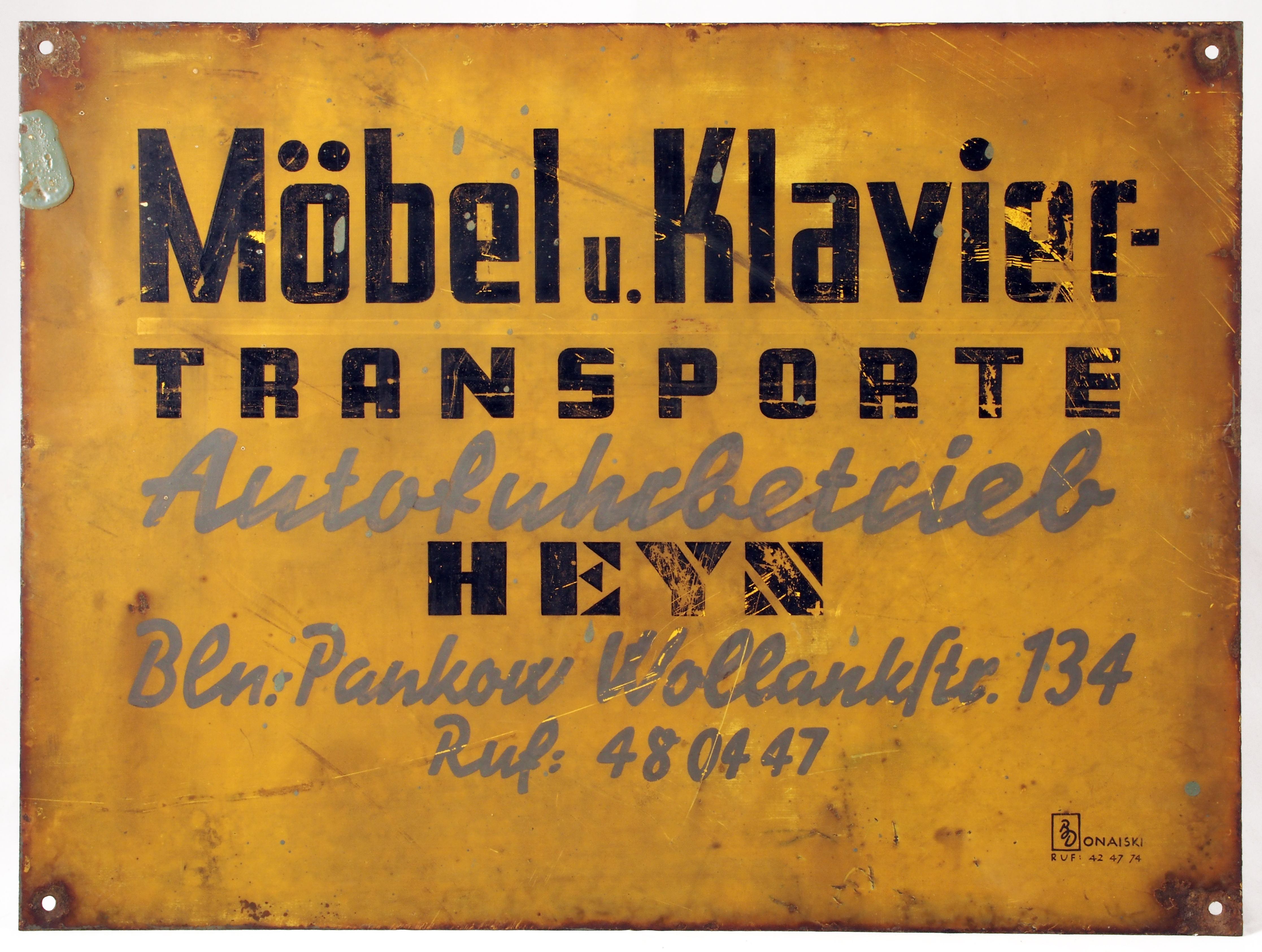 Firmenschild "Möbel u. Klaviertransporte Heyn" (Museum CC BY-NC-SA)