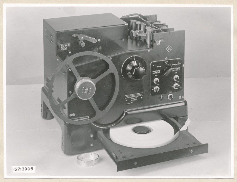 Fernschreibmaschine, Undulator 3 (www.industriesalon.de CC BY-SA)