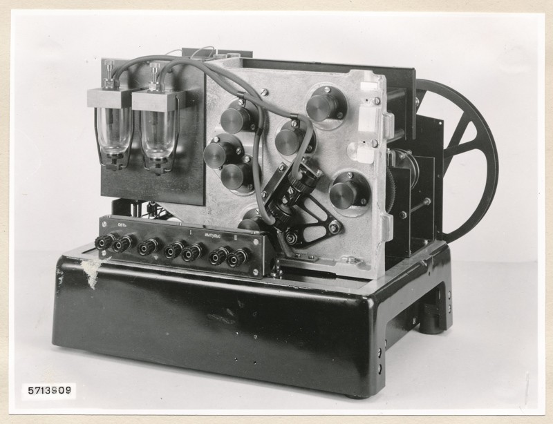 Fernschreibmaschine, Undulator 7 (www.industriesalon.de CC BY-SA)