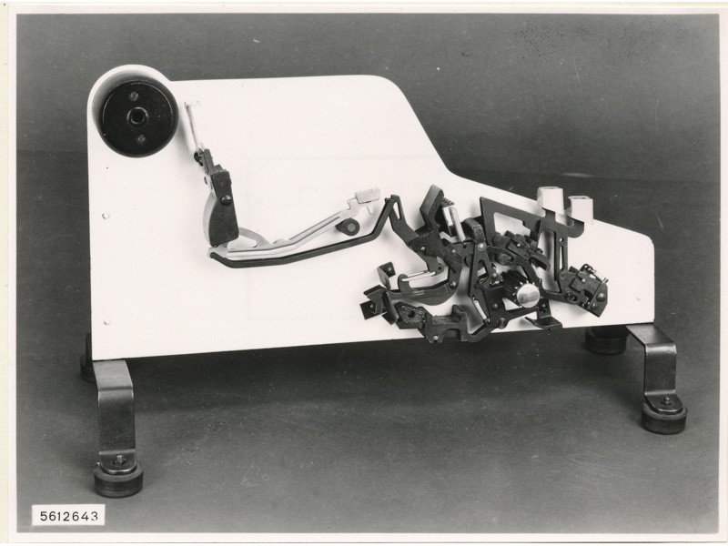 Schreibmaschine Rheinmetall Modell, Bild 1 (www.industriesalon.de CC BY-SA)