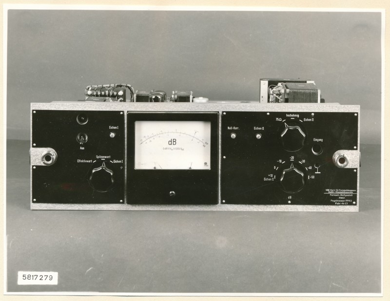 Fernseh - Meßgestell Mischstufe Pegelmesser FPM2, vorn, Foto 30. Juli 1958 (www.industriesalon.de CC BY-SA)