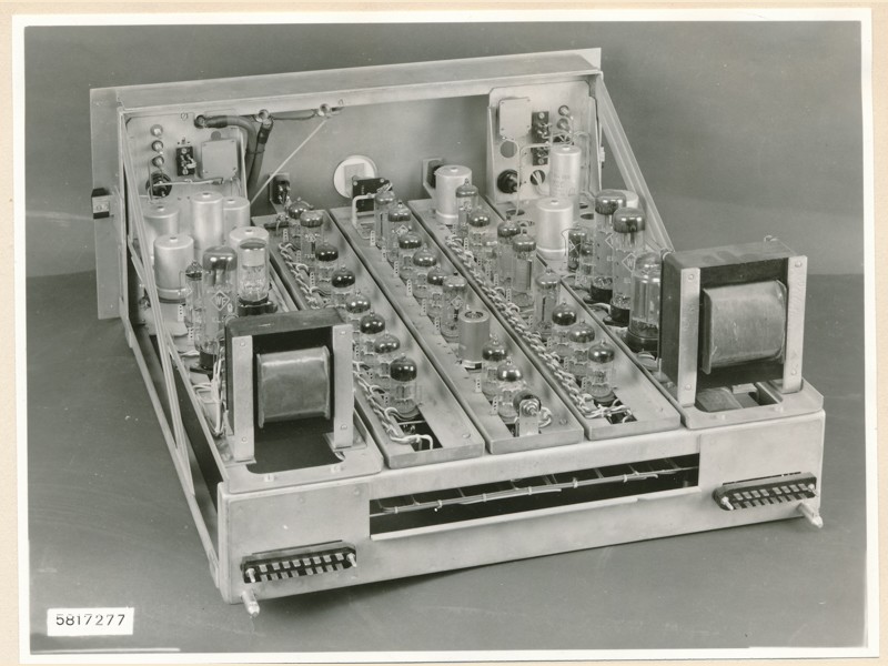 Fernseh - Meßgestell Mischstufe Zeilenwahleinrichtung ZWE1, Rückseite, Foto 30. Juli 1958 (www.industriesalon.de CC BY-SA)