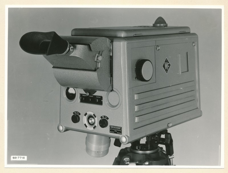 Fernseh-Studio-Kamera FSTK1 von hinten, Foto 4. Dezember 1958 (www.industriesalon.de CC BY-SA)