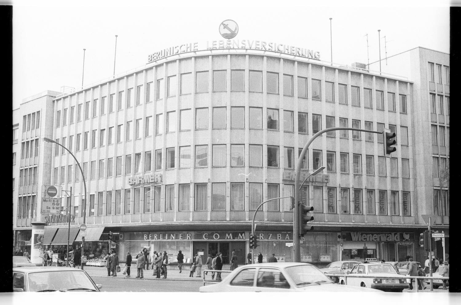 Kleinbildnegativ: Commerzbank, Hauptstr. 23, 1981 (Museen Tempelhof-Schöneberg/Jürgen Henschel RR-F)