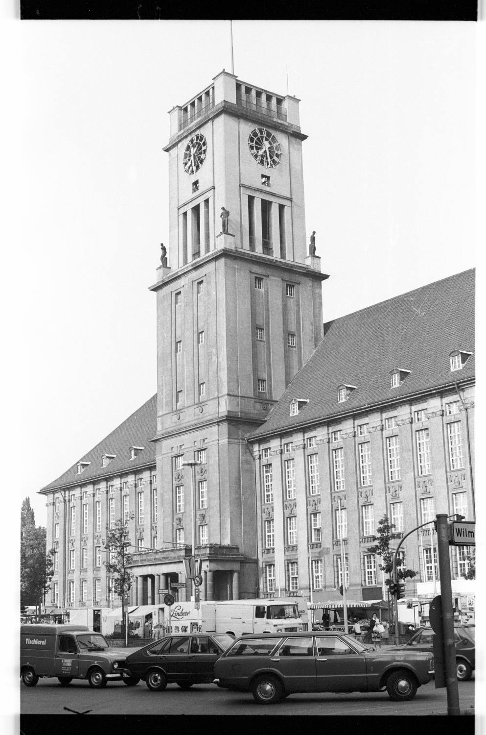 Kleinbildnegativ: Rathaus Schöneberg, 1981 (Museen Tempelhof-Schöneberg/Jürgen Henschel RR-F)