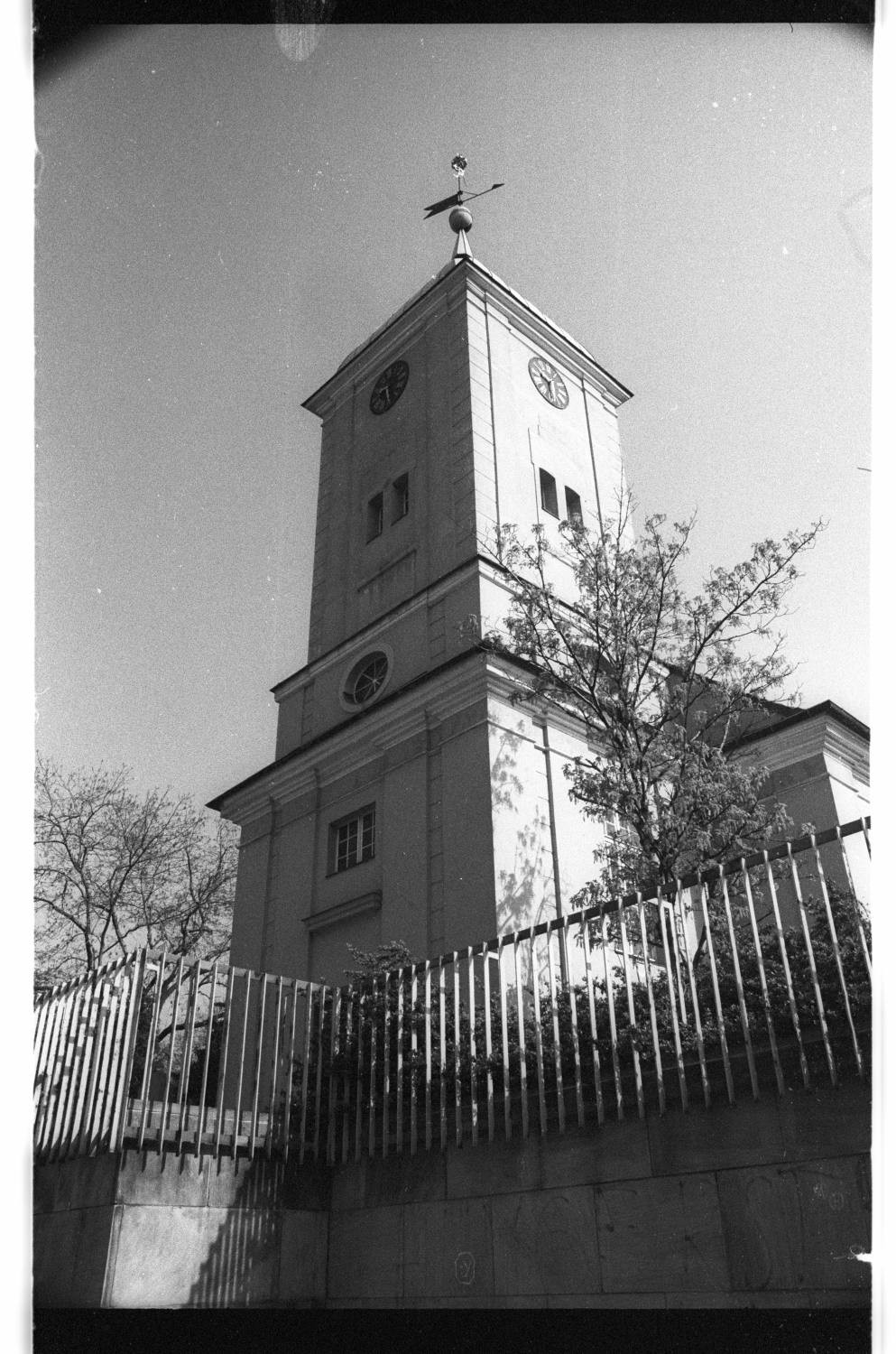 Kleinbildnegative: Dorfkirche, Schöneberg, 1980 (Museen Tempelhof-Schöneberg/Jürgen Henschel RR-F)