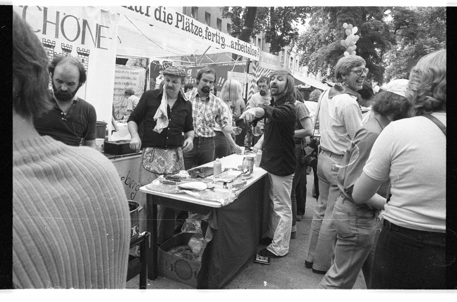 Kleinbildnegative: Pressefest, SEW-Zeitung, 1979 (Museen Tempelhof-Schöneberg/Jürgen Henschel RR-F)
