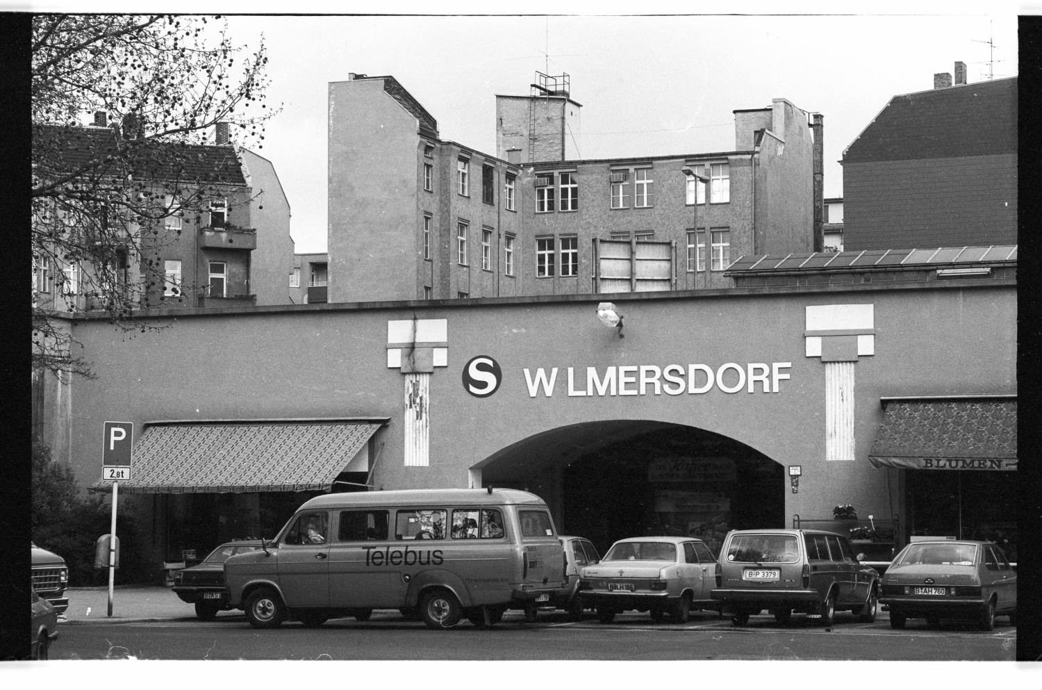 Kleinbildnegative: S-Bahnhof Wilmersdorf, 1981 (Museen Tempelhof-Schöneberg/Jürgen Henschel RR-F)