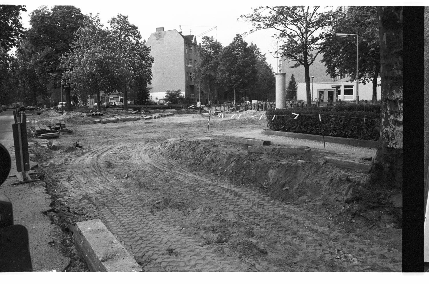 Kleinbildnegative: Straßenbauarbeiten, Perelsplatz, 1981 (Museen Tempelhof-Schöneberg/Jürgen Henschel RR-F)