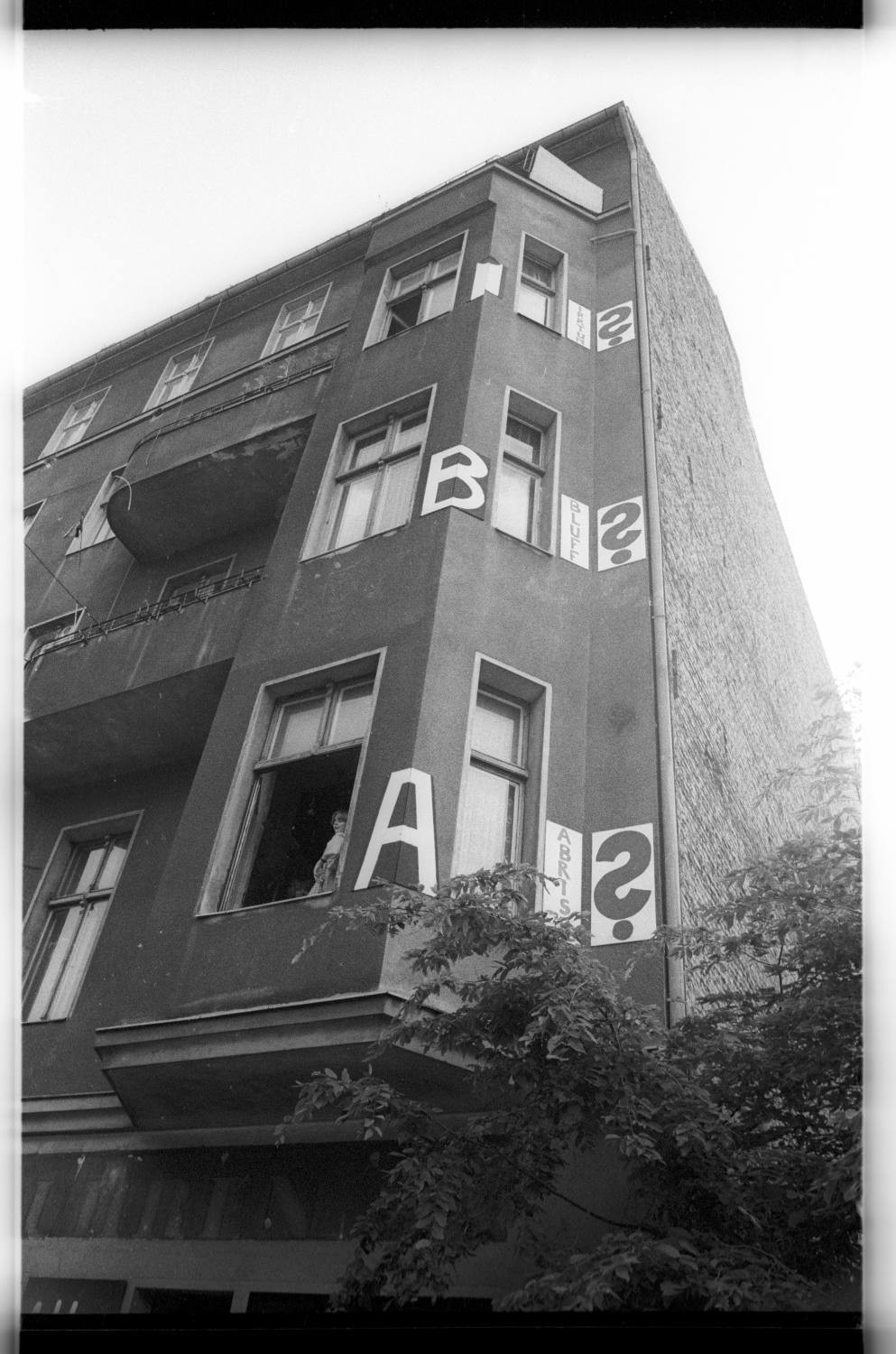 Kleinbildnegative: Straßenfest, Goltzstraße, 1980 (Museen Tempelhof-Schöneberg/Jürgen Henschel RR-F)