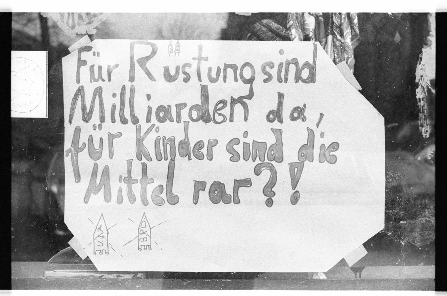 Kleinbildnegative: Transparent, Kinderladen, 1981 (Museen Tempelhof-Schöneberg/Jürgen Henschel RR-F)