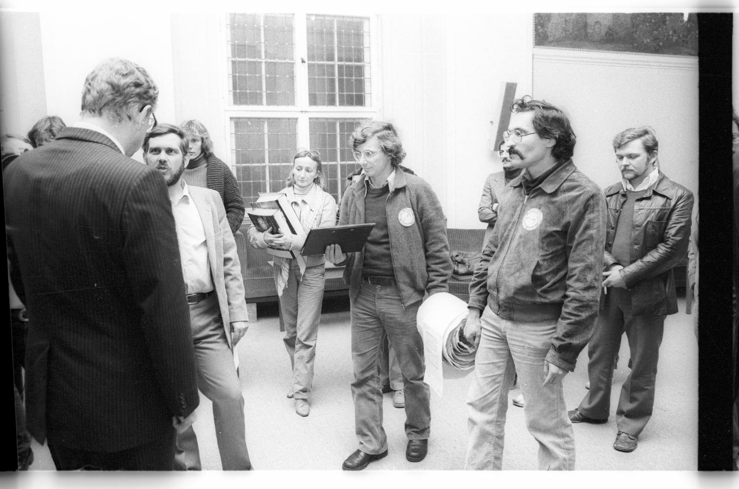 Kleinbildnegative: Treffen, Mieter_innenorganisationen mit Peter Lorenz, 1980 (Museen Tempelhof-Schöneberg/Jürgen Henschel RR-F)