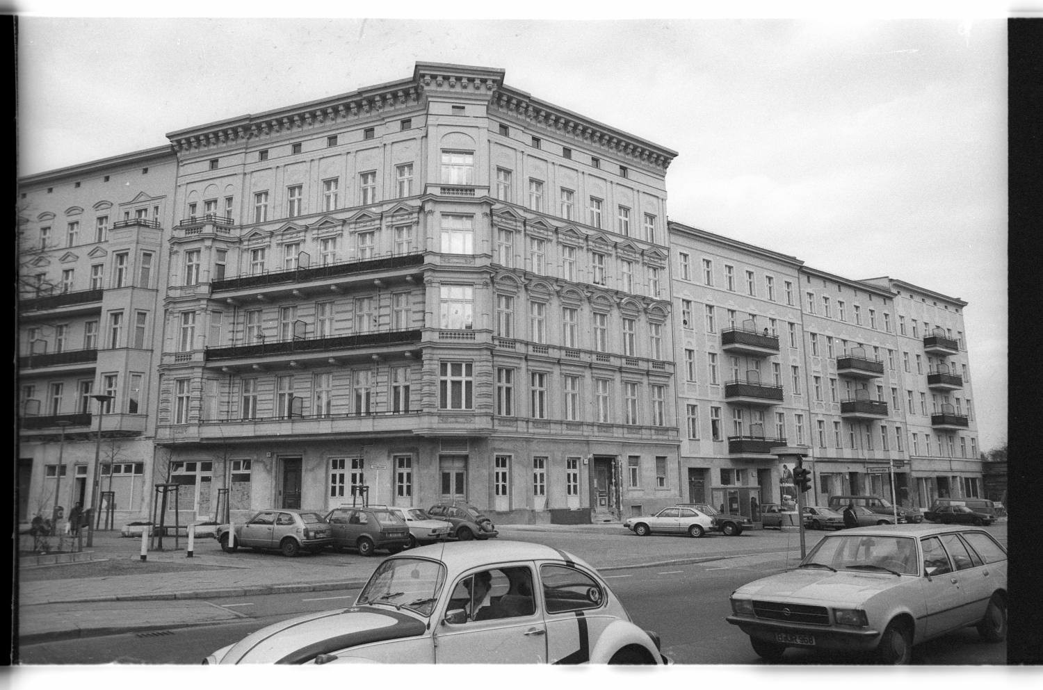 Kleinbildnegative: U.a. besetzte Häuser, Bülowstraße, 1981 (Museen Tempelhof-Schöneberg/Jürgen Henschel RR-F)