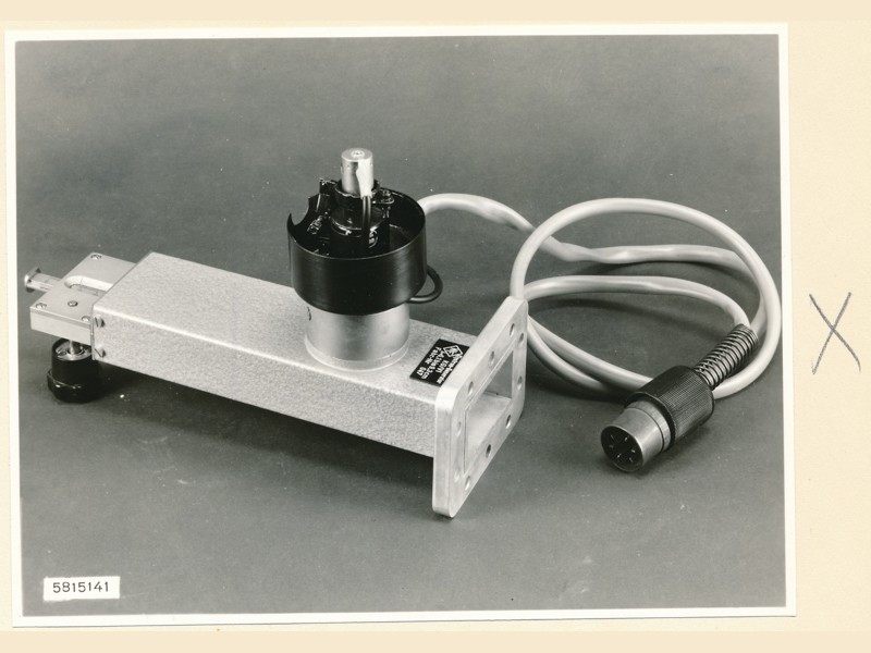 Klystron-Generator KG/V1, Foto 19. Juni 1958 (www.industriesalon.de CC BY-SA)