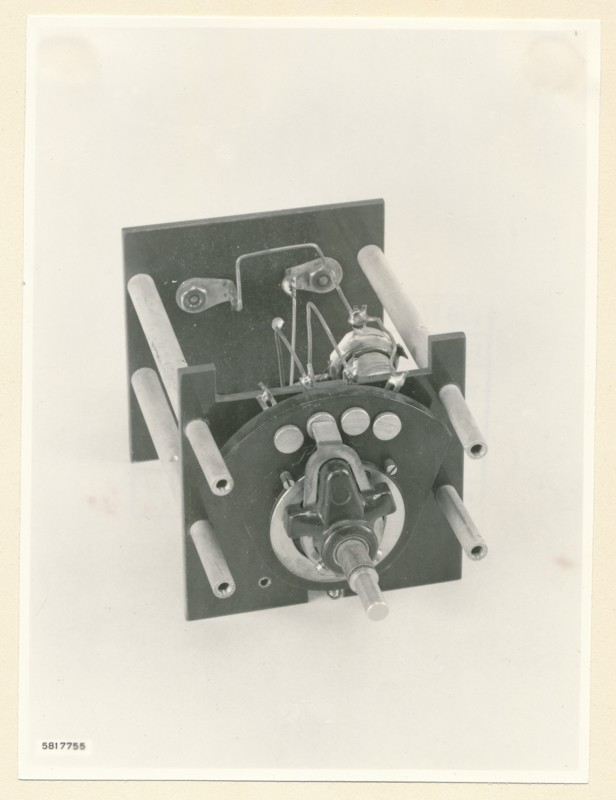 Meßbereichschalter von vorne ohne Verblendung, Foto 4. Dezember 1958 (www.industriesalon.de CC BY-SA)