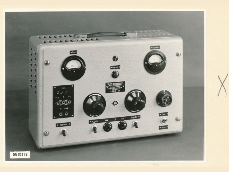 Netzgerät für Klystrongenerator NG/A 1-2, Foto 11. Juni 1958 (www.industriesalon.de CC BY-SA)