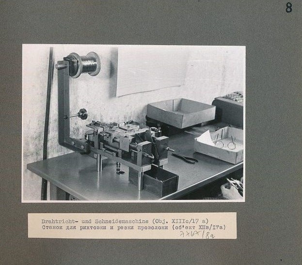S. 8, Fotoalbum Produktion im Werk für Fernmeldewesen (HF), 1951 (www.industriesalon.de CC BY-SA)