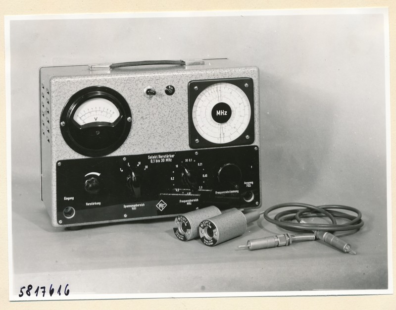 Selektiver Verstärker 01 - 30 MHz, Foto 6. November 1958 (www.industriesalon.de CC BY-SA)