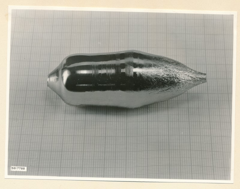 Silizium-Bombe, Foto 22. Dezember 1958 (www.industriesalon.de CC BY-SA)