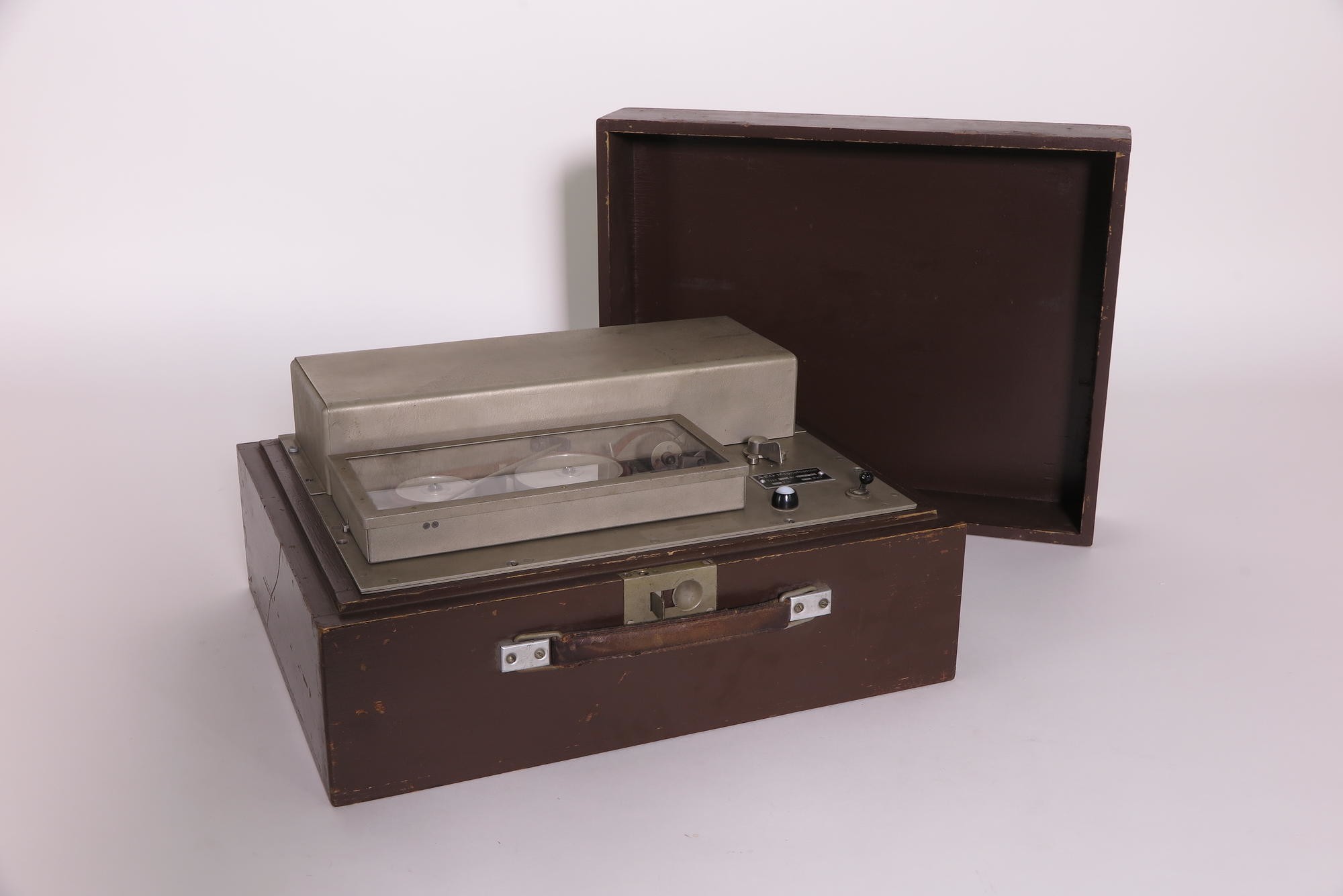 Tonbandgerät Magnetophon KL 1 (Stiftung Deutsches Technikmuseum Berlin CC0)