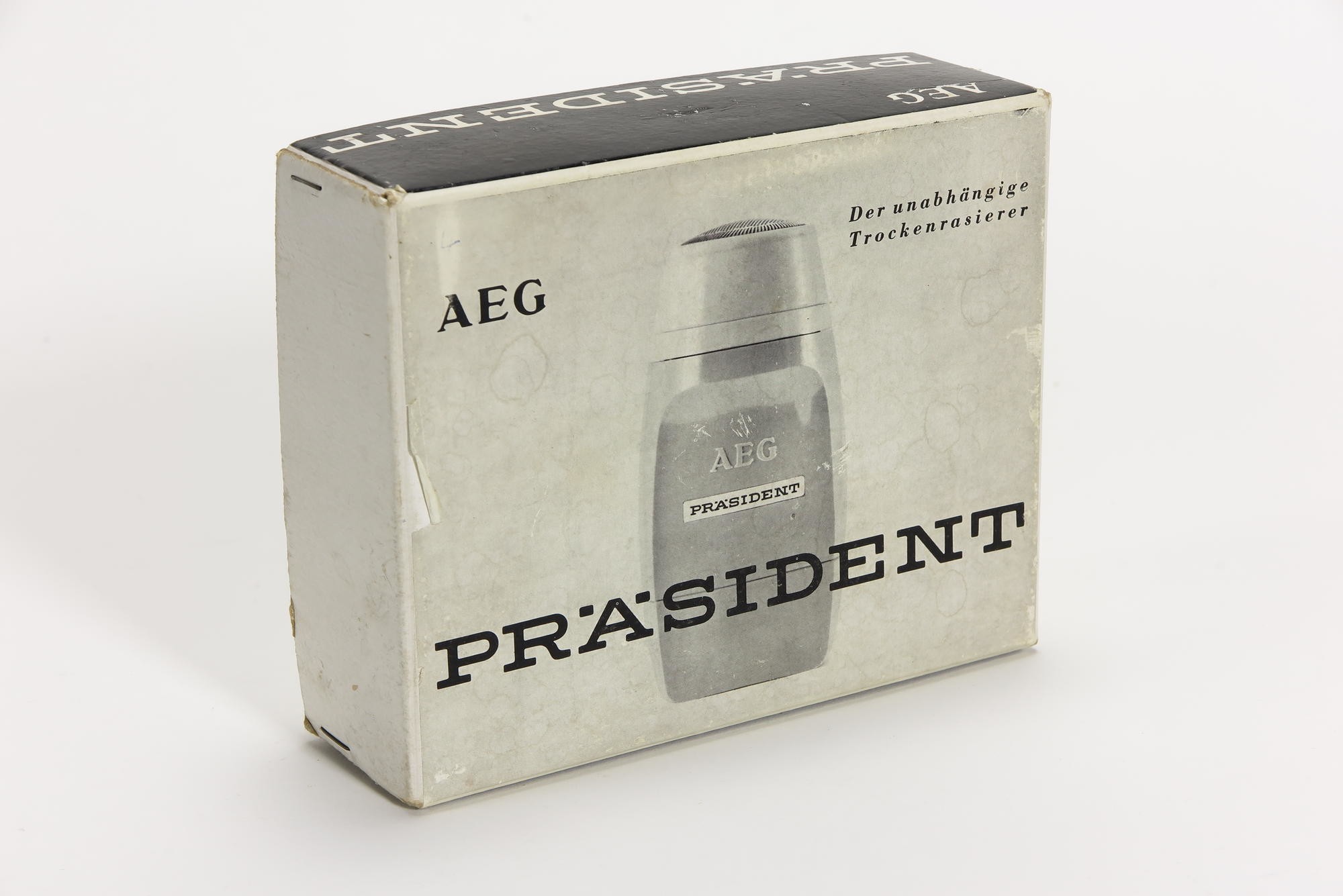 Verpackungskarton, Zubehör zu Akkurasierer AEG Typ RG 1B "Präsident" (Stiftung Deutsches Technikmuseum Berlin CC0)