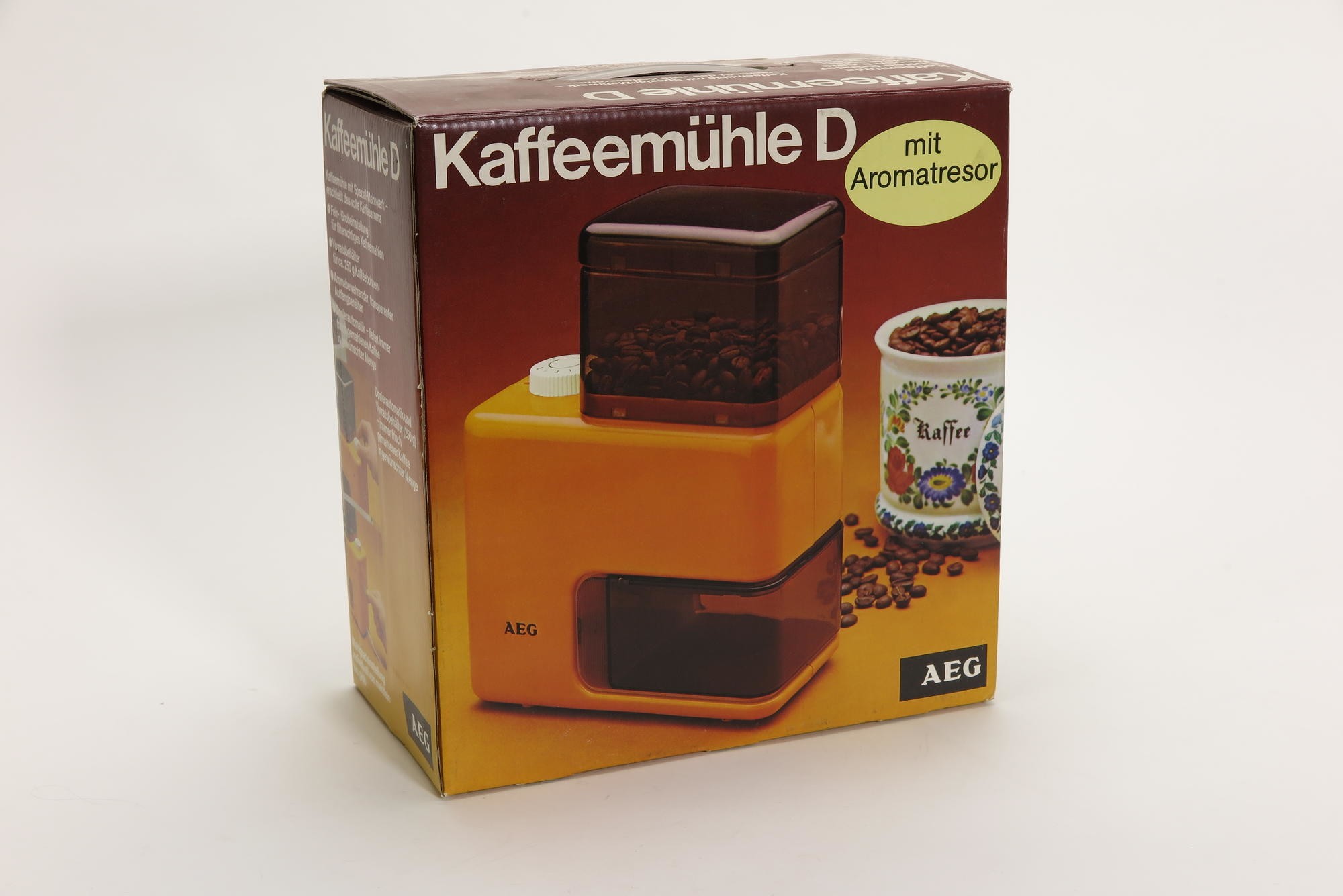 Verpackungskarton, Zubehör zu Elektrische Kaffeemühle AEG Typ KMD 101 Typ D E EM 0006 (Stiftung Deutsches Technikmuseum Berlin CC0)