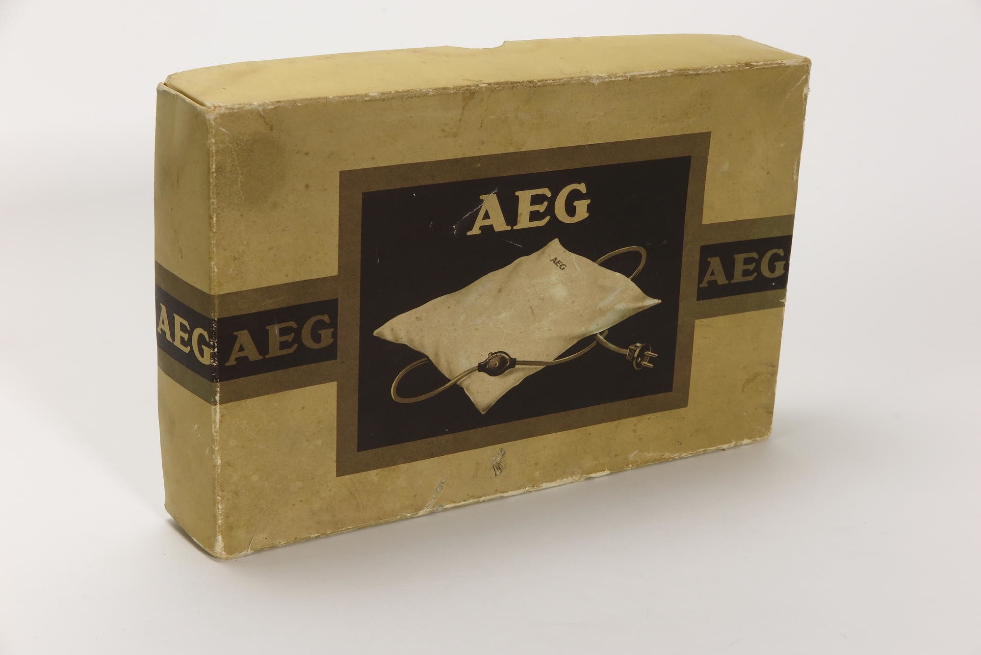 Verpackungskarton, Zubehör zu Elektrisches Heizkissen AEG (Stiftung Deutsches Technikmuseum Berlin CC0)