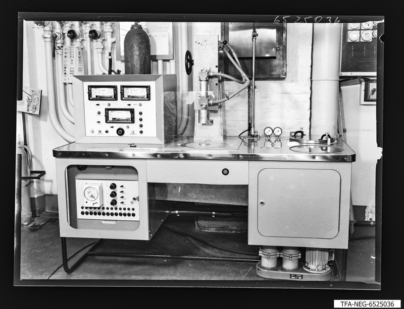 Warmspritzstand G 836, Foto Oktober 1965 (www.industriesalon.de CC BY-SA)