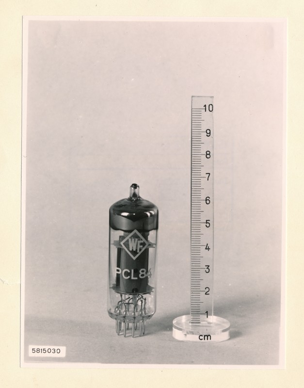 WF Miniaturröhre PCL84, Foto Mai 1958 (www.industriesalon.de CC BY-SA)