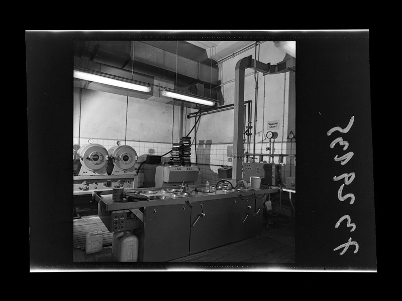 Fertigungseinrichtung der Diode 6, Foto Juni 1973 (www.industriesalon.de CC BY-SA)
